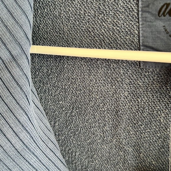 Aerie Oversized Sweatshirt, Size M, Blue Washed, Front Zipper, Ribbing Accents - Picture 9 of 9